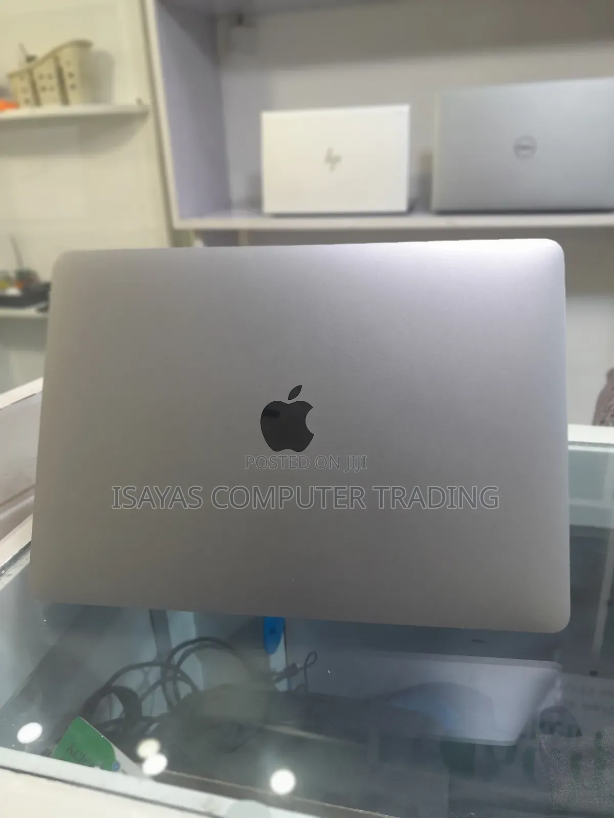 New Laptop Apple MacBook Air 2020 M1 8GB Apple M1 SSD 256GB