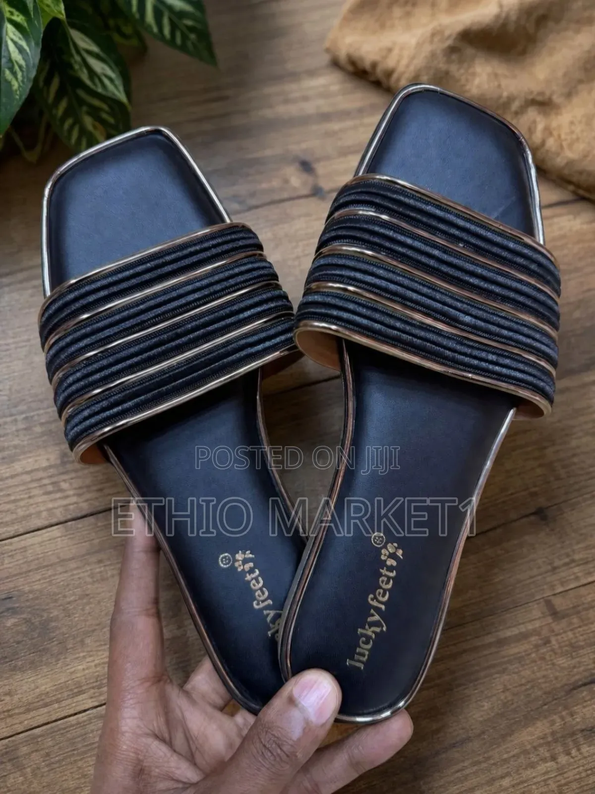 Women's Slip on Sandals