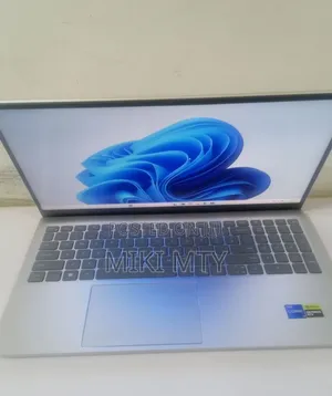 New Laptop Dell Inspiron 15 16GB Intel Core i7 SSD 512GB