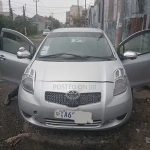 Toyota Yaris 2007 Silver