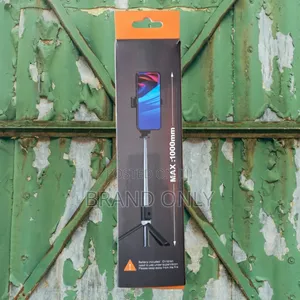 T10 Hybrid: Seamless Switch From Handheld to Tripod