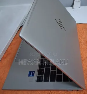 New Laptop HP EliteBook 840 G9 16GB Intel Core i7 SSD 1T