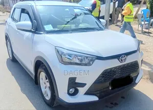 Toyota Raize 1.2 FWD 2023 White