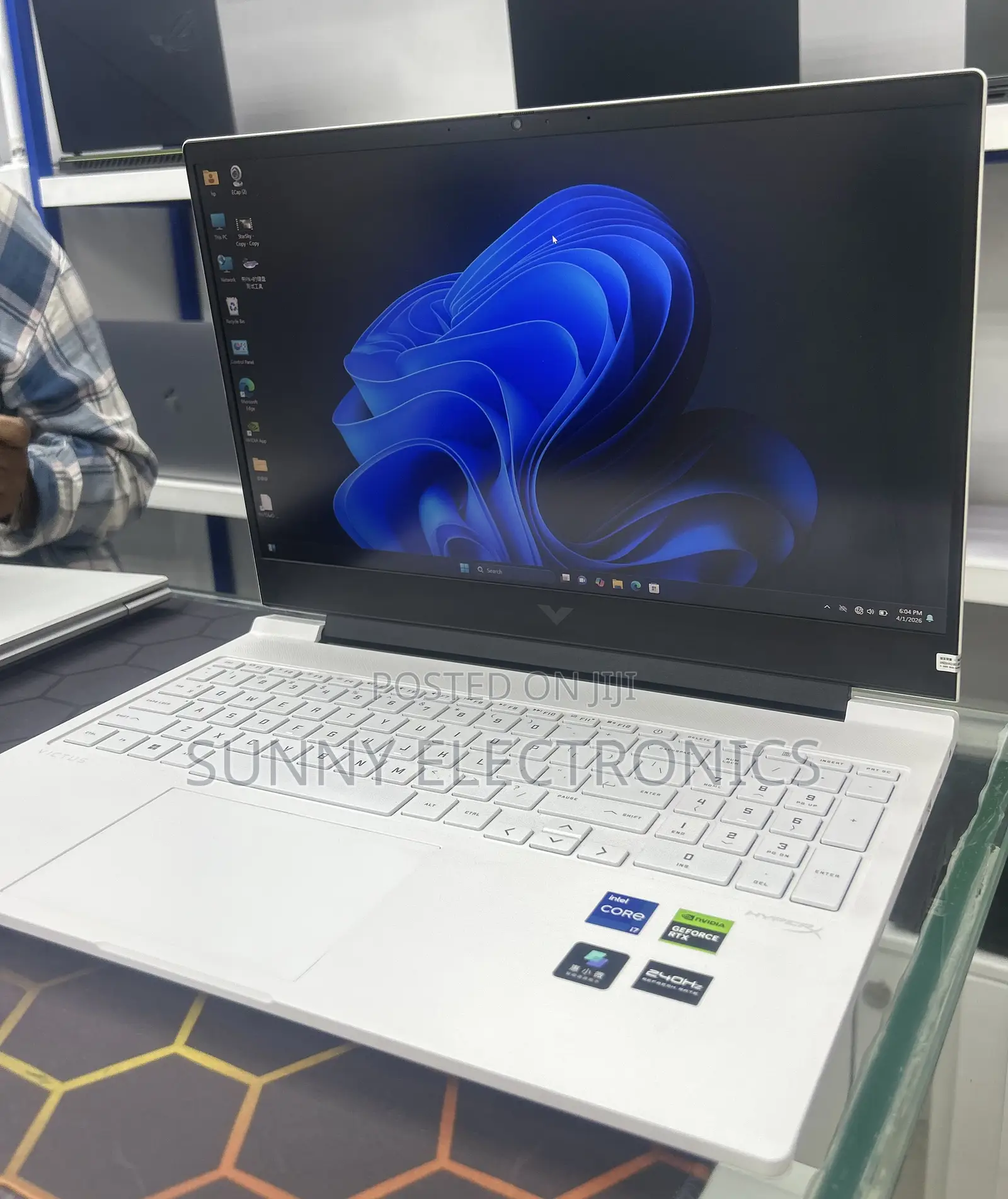 New Laptop HP Victus 16 16GB Intel Core i7 SSD 1T