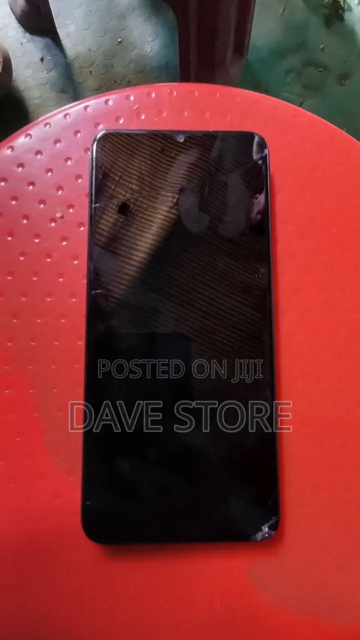 Mobile Phone 64 GB Black