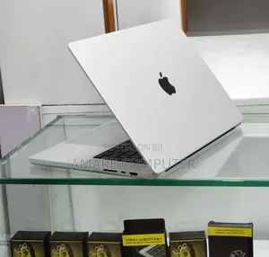 New Laptop Apple MacBook Pro M1 16GB Apple M1 Pro SSD 512GB