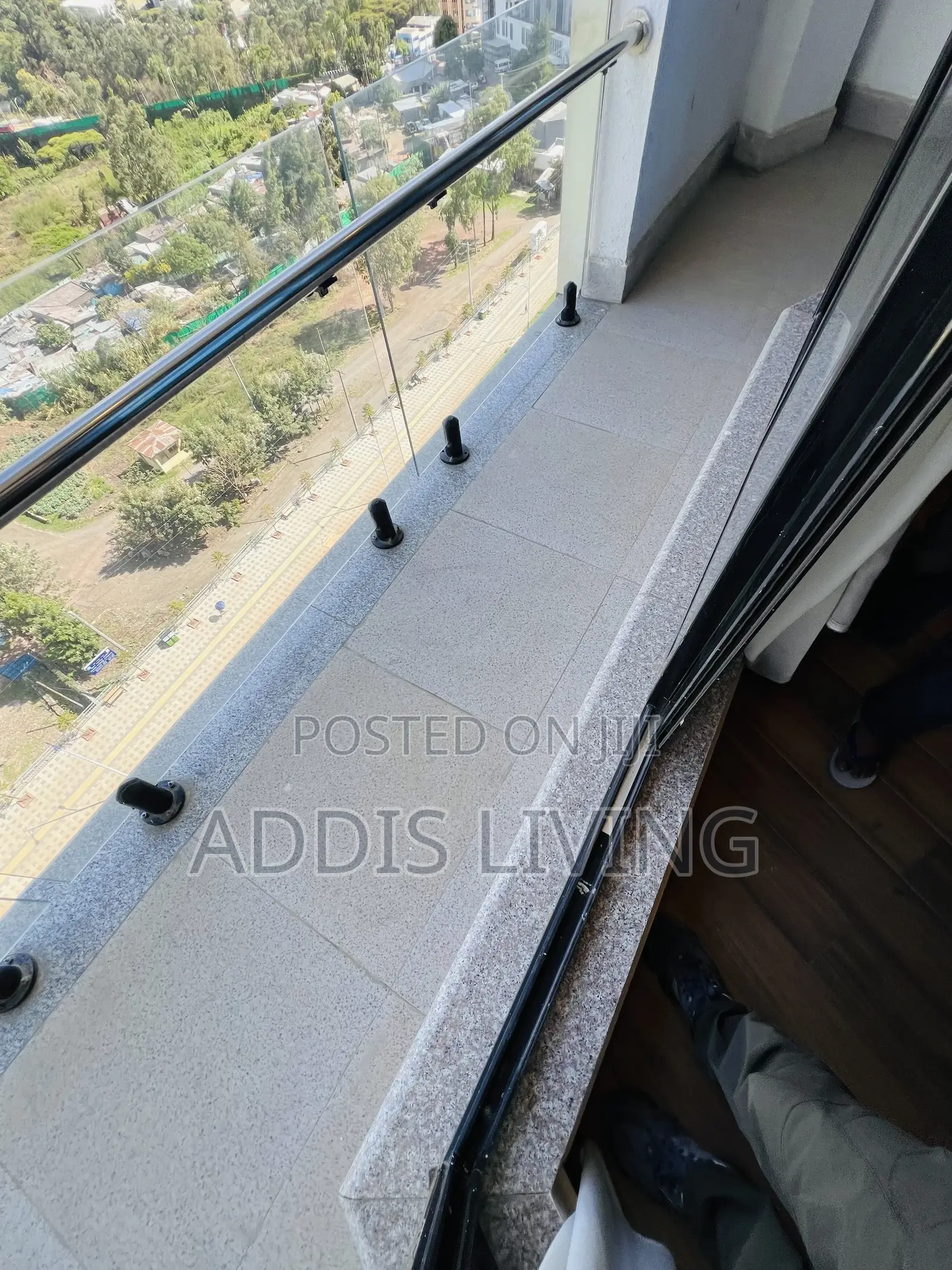 Furnished 4bdrm Apartment in Bole for rent