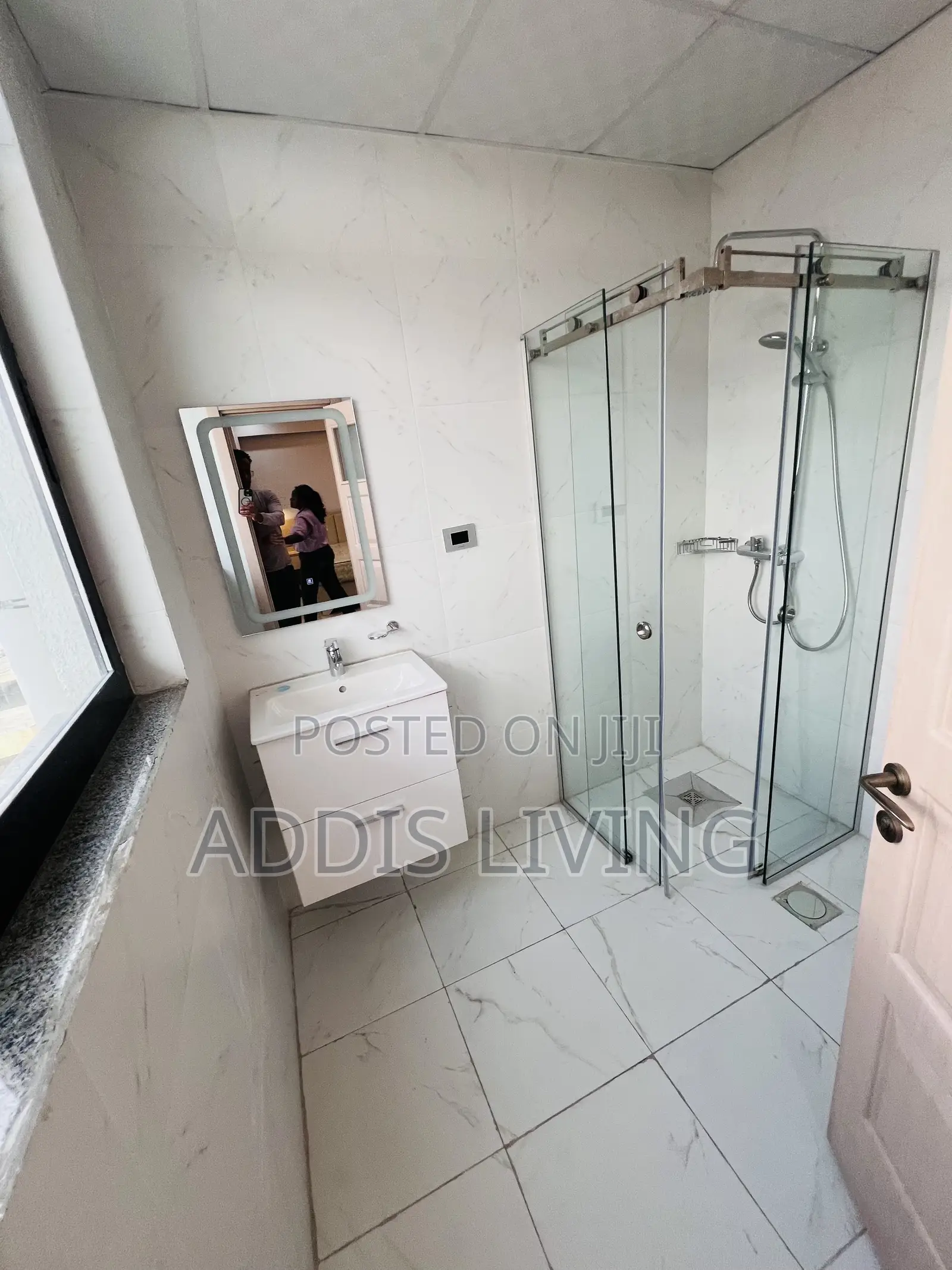 Furnished 4bdrm Apartment in Bole for rent