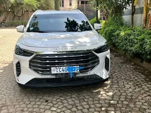 Jetour X70 Plus 2022 White