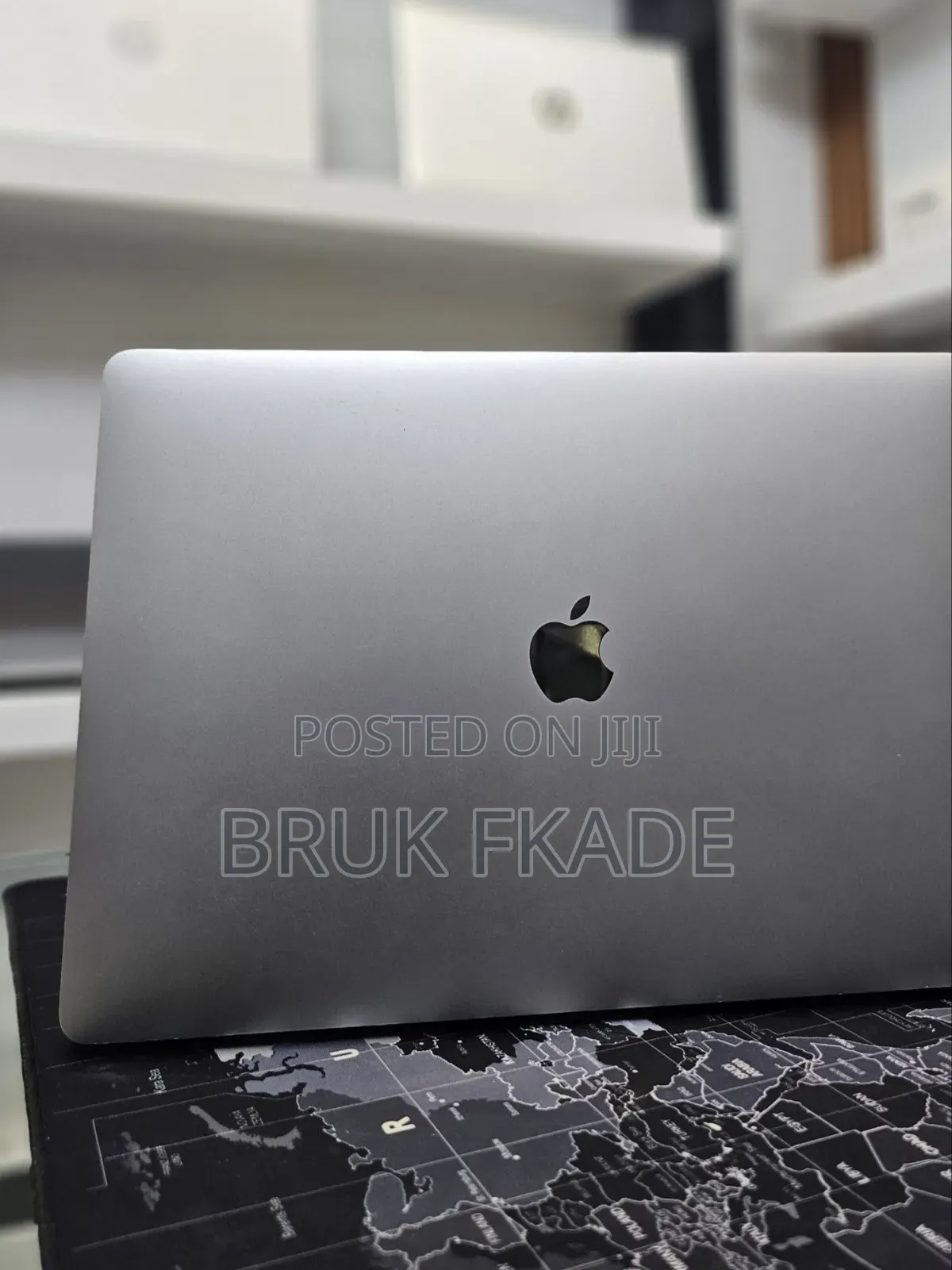 New Laptop Apple MacBook Pro 2019 16GB Intel Core i9 SSD 512GB