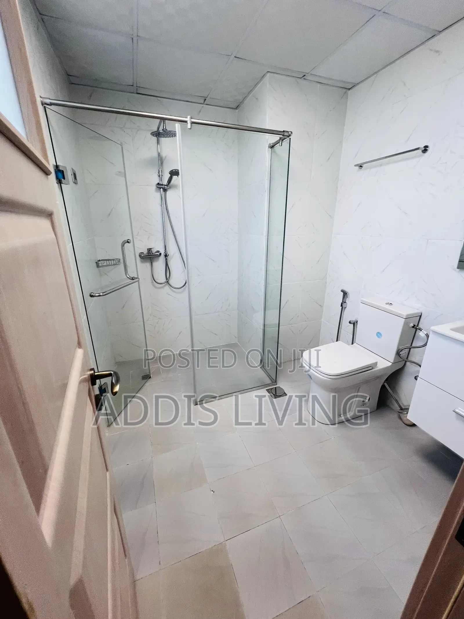 Furnished 3bdrm Apartment in Bole for rent