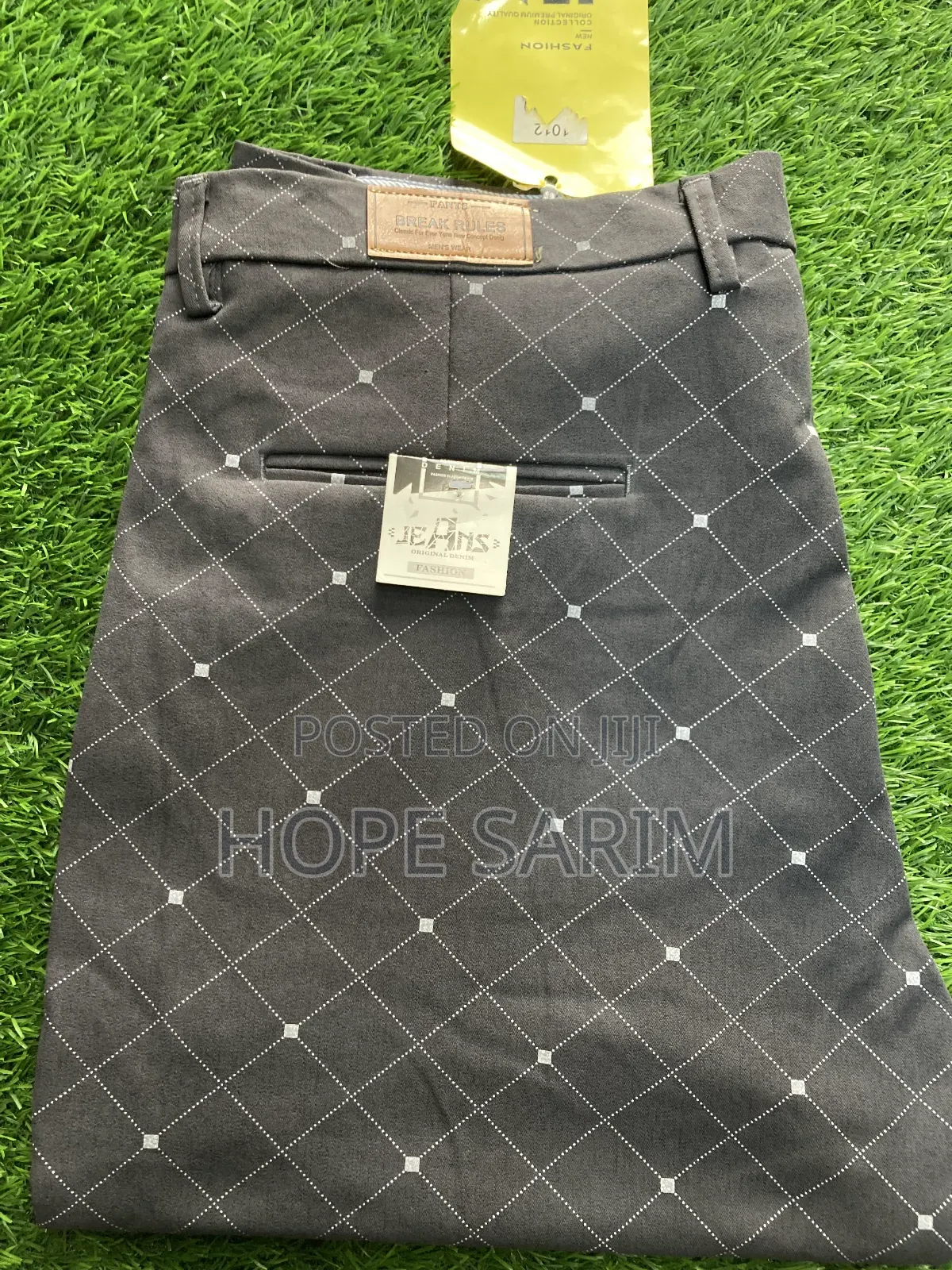 Men's Casual Trousers / Chinos