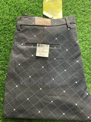 Men's Casual Trousers / Chinos
