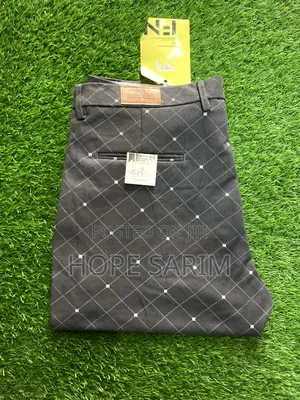 Men's Casual Trousers / Chinos