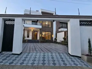 Furnished 6bdrm Farm House in Yeka for sale