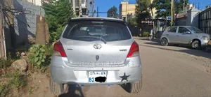 Toyota Yaris 1.3 HB T3 2009 Silver