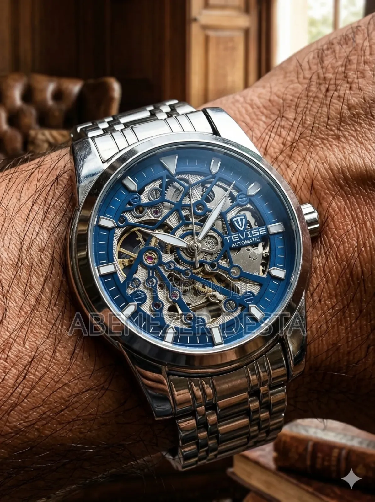 Tevise Brand Automatic Mechanical Wristwatch Featuring a Stainless