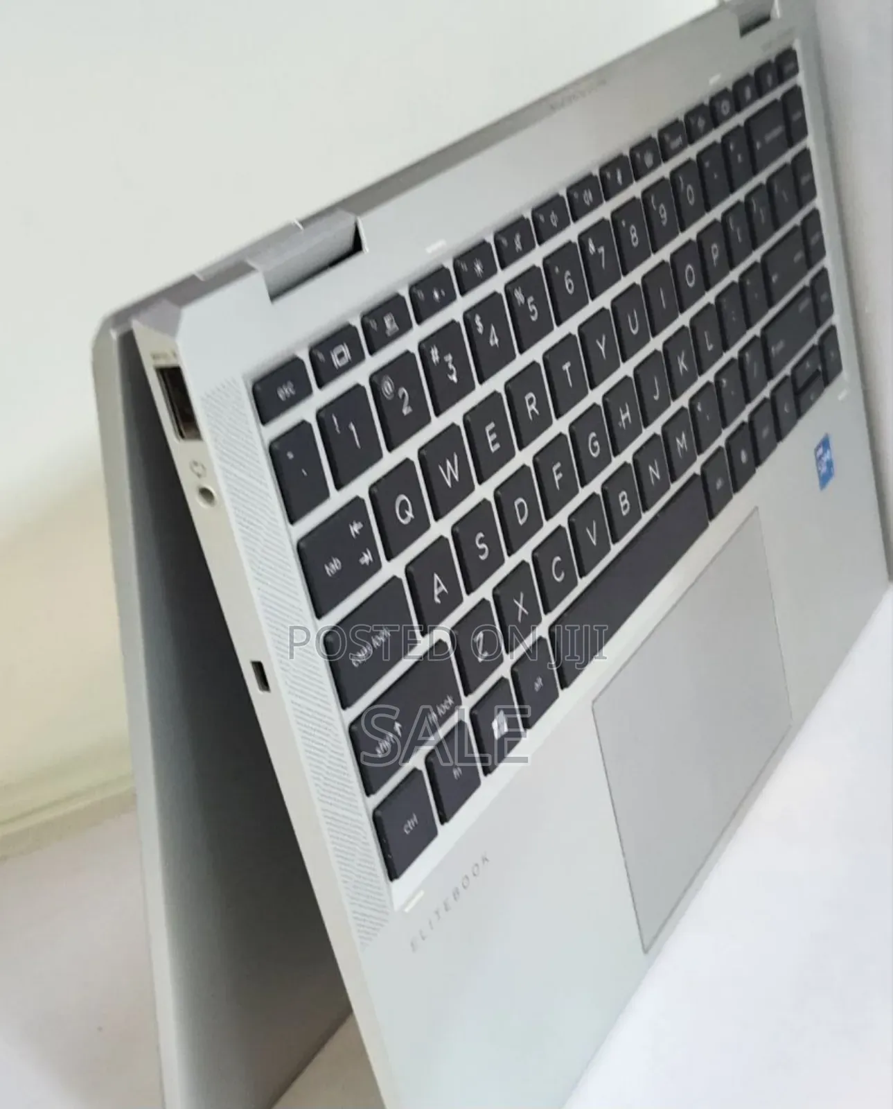 New Laptop HP EliteBook 1040 G8 16GB Intel Core i7 SSD 512GB