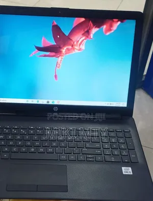 New Laptop HP Pavilion 15 8GB Intel Core i5 SSD 256GB