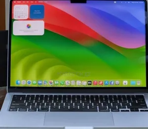 New Laptop Apple MacBook Pro M1 16GB Intel Core i5 SSD 512GB
