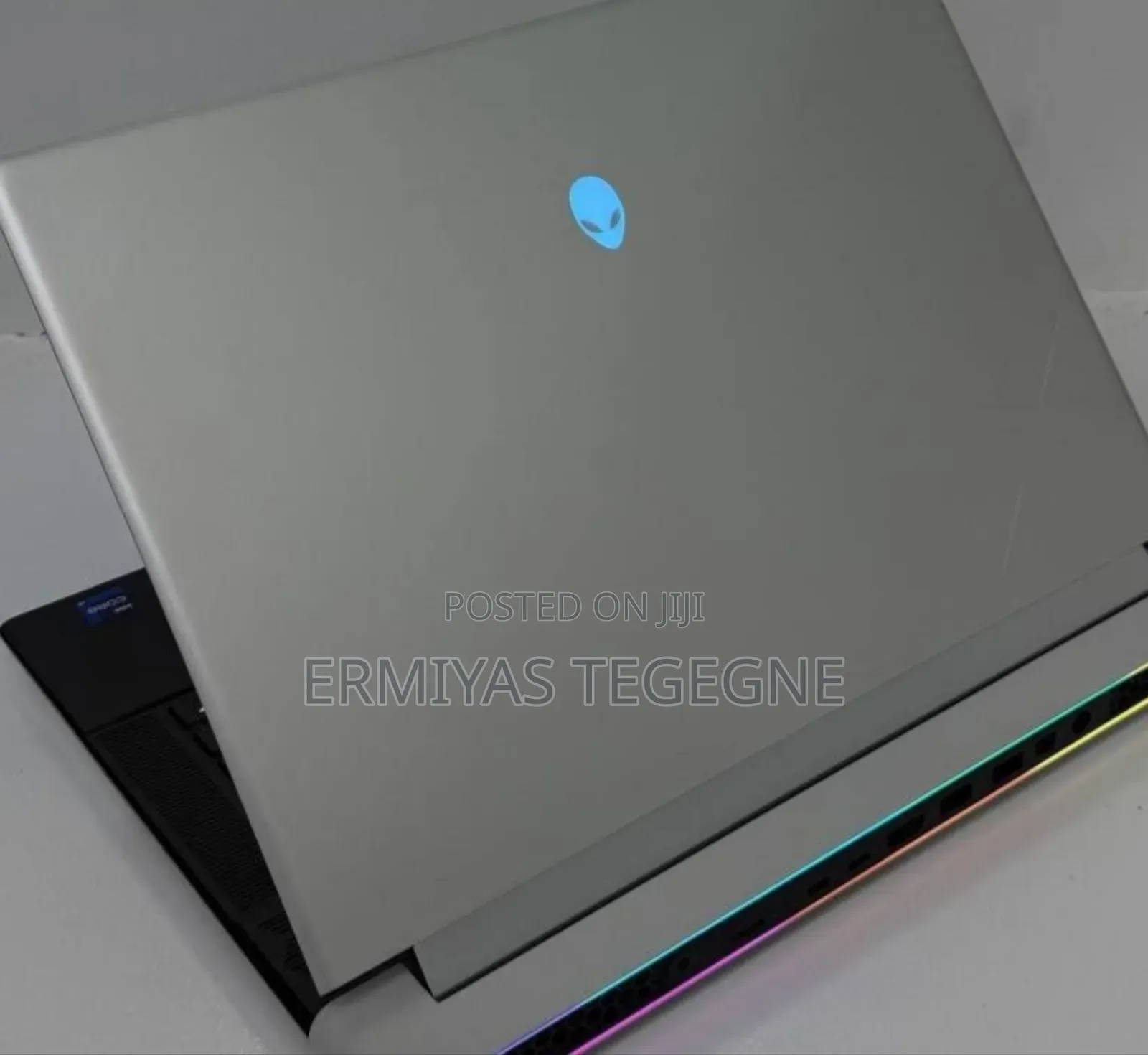 New Laptop Apple MacBook Pro M1 16GB Intel Core i5 SSD 512GB