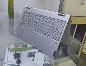 New Laptop Lenovo Yoga C740 12GB Intel Core i7 SSD 512GB