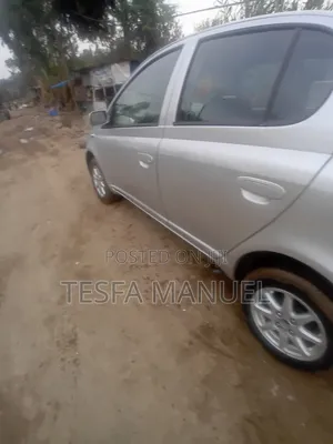 Toyota Yaris 1.0 C 2005 Silver