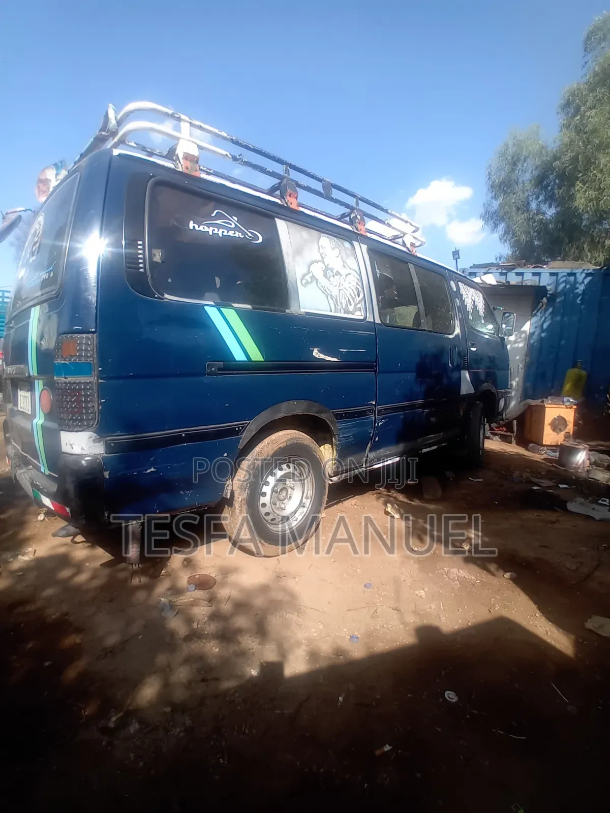 Toyota HiAce 1999 Black