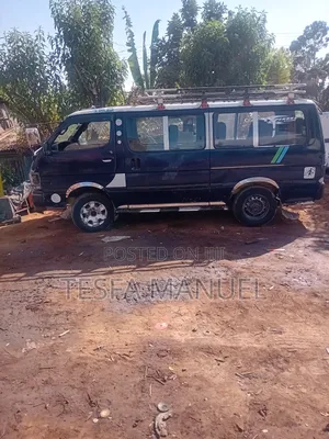 Toyota HiAce 1999 Black