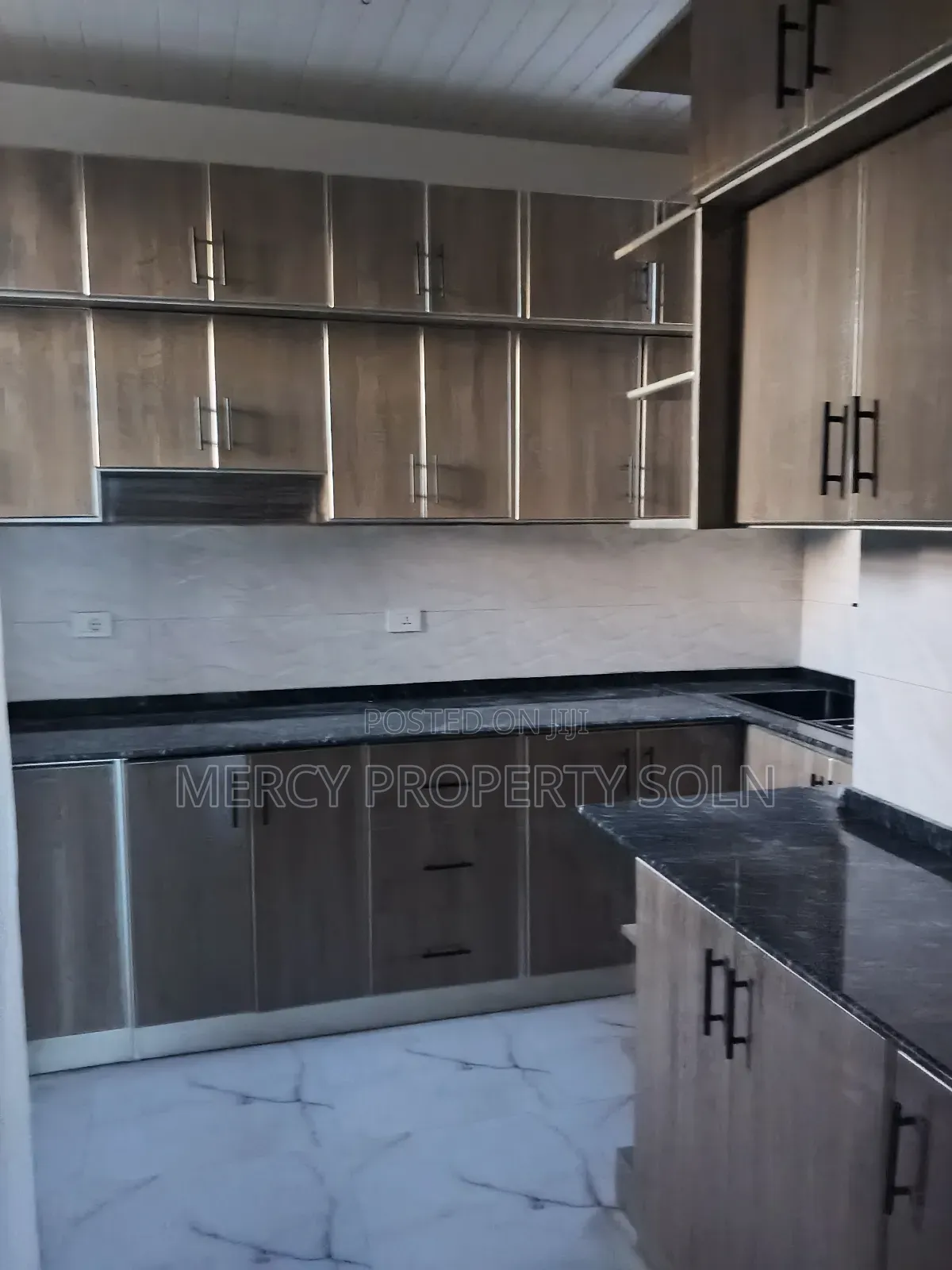 Furnished 3bdrm Apartment in Bole for rent