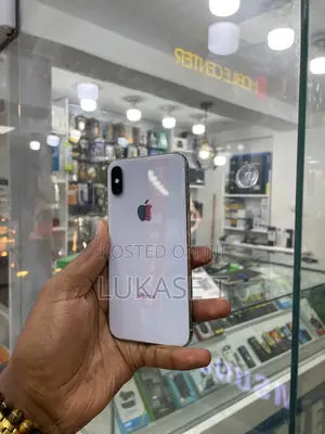 Apple iPhone X 256 GB White