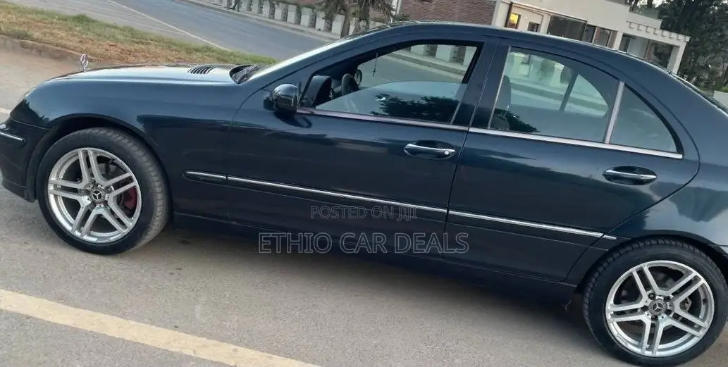 Mercedes-Benz C180 2005 Black