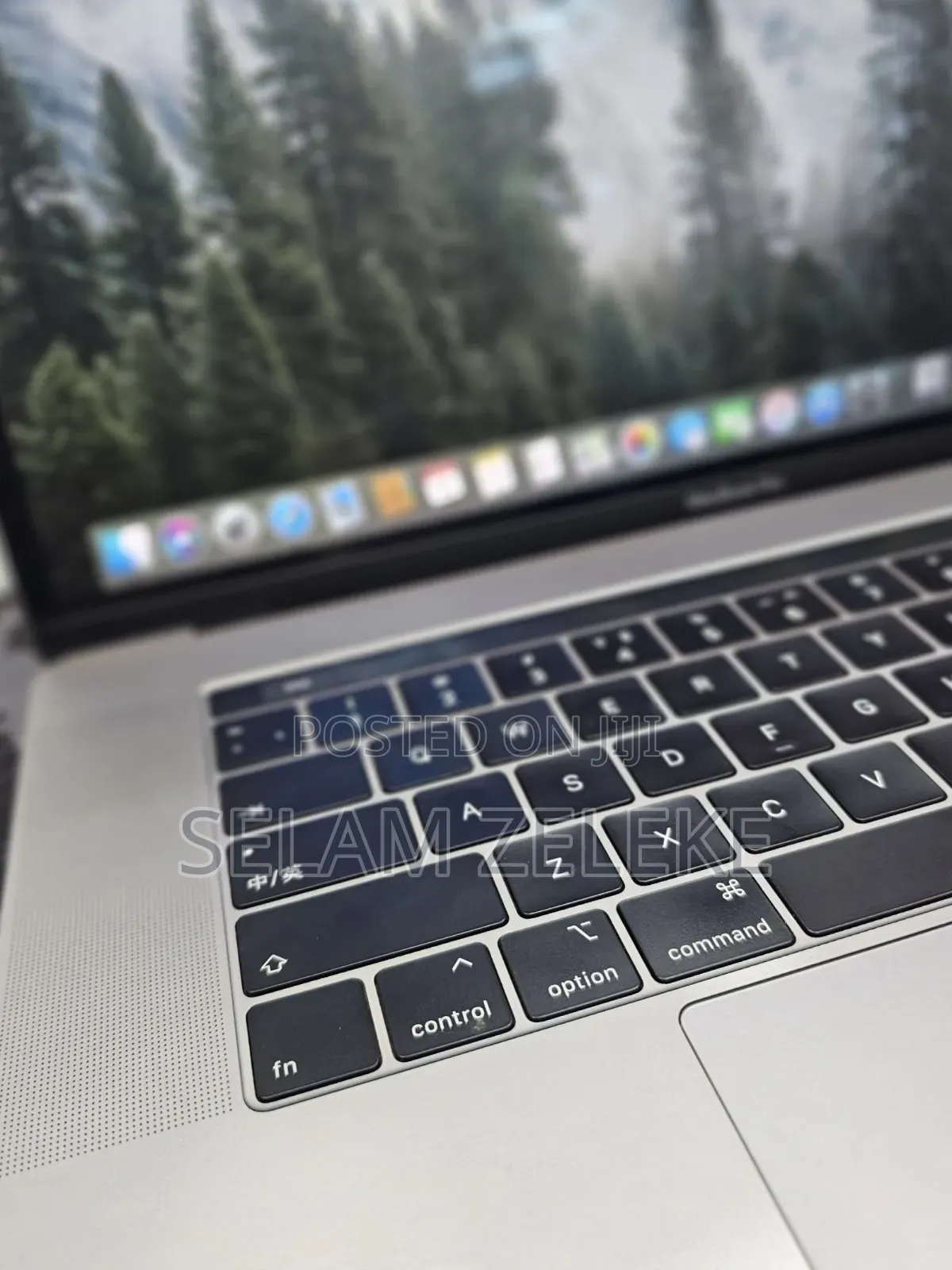 New Laptop Apple MacBook 16GB Intel Core i9 SSD 512GB