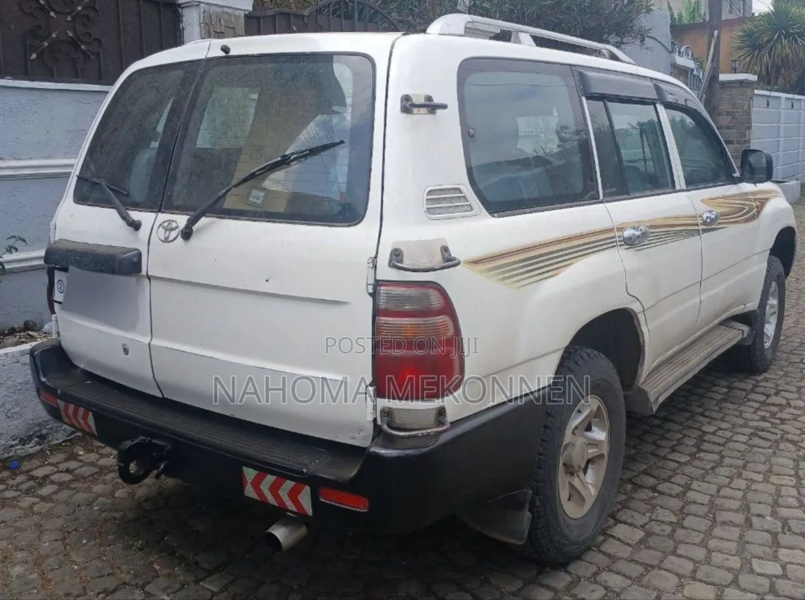 Toyota Land Cruiser 2004 White
