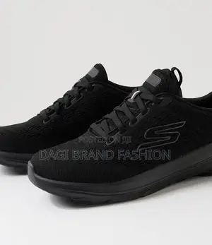 Skater Street Shoes – Durable Grip Urban Style