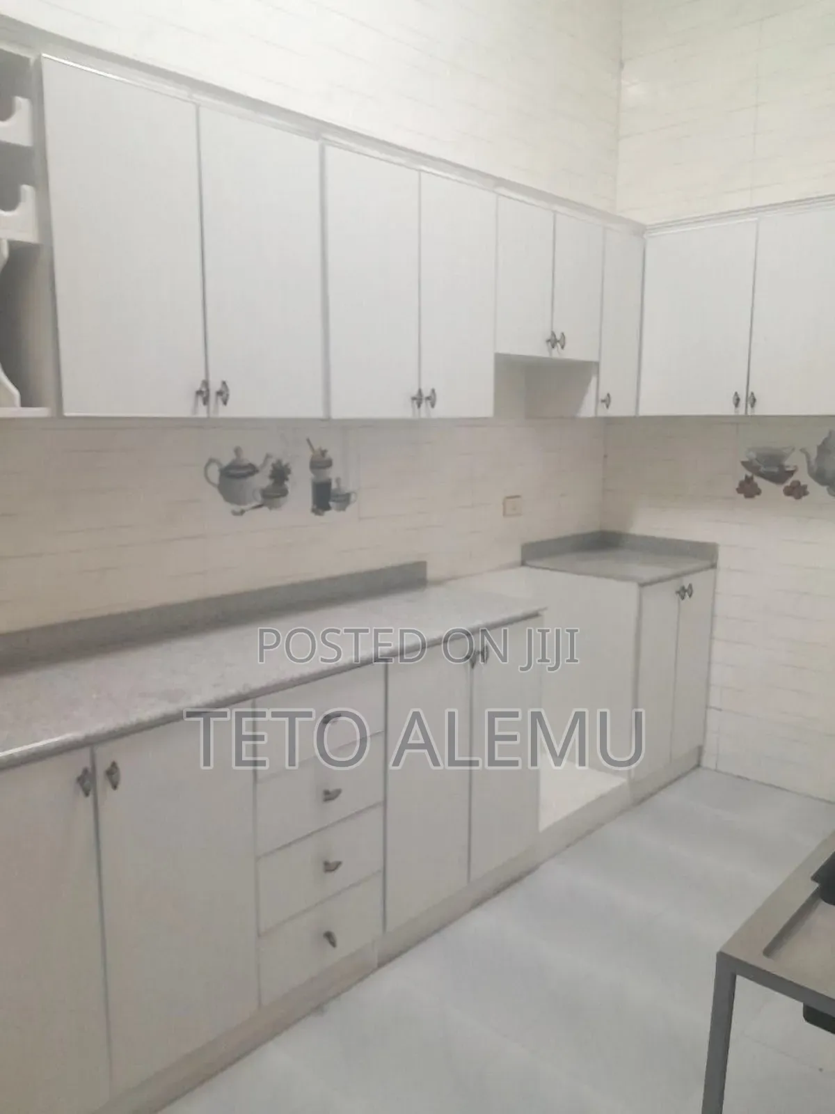 Furnished 5bdrm Villa in 🏡 የሚሸጥ ዘመናዊ ቪላ –, Bole for sale