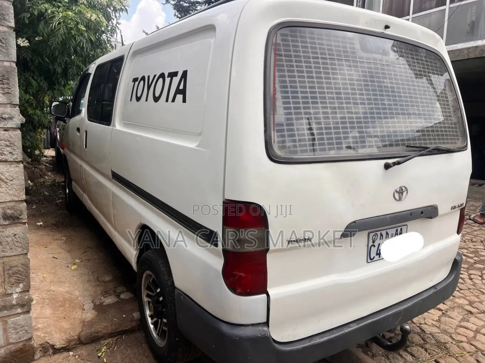 Toyota HiAce 2006 Silver