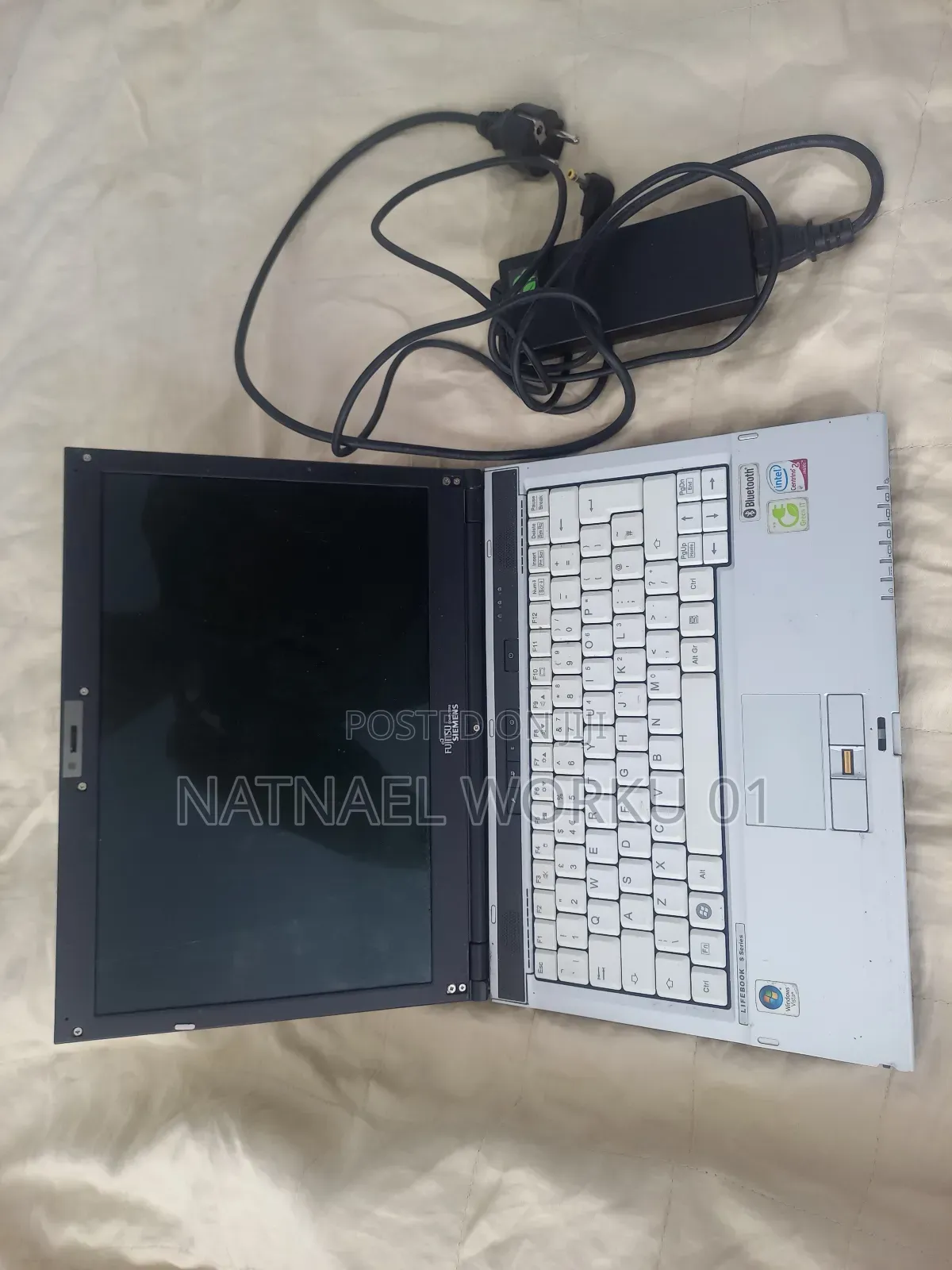Laptop Fujitsu Lifebook S7220 2GB Intel Core 2 Duo SSD 140GB