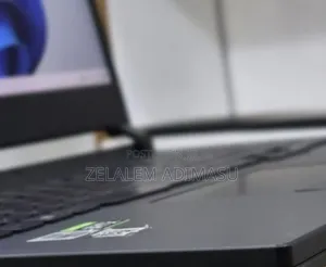 New Laptop Asus ROG Strix G15 16GB Intel Core i7 SSD 1T