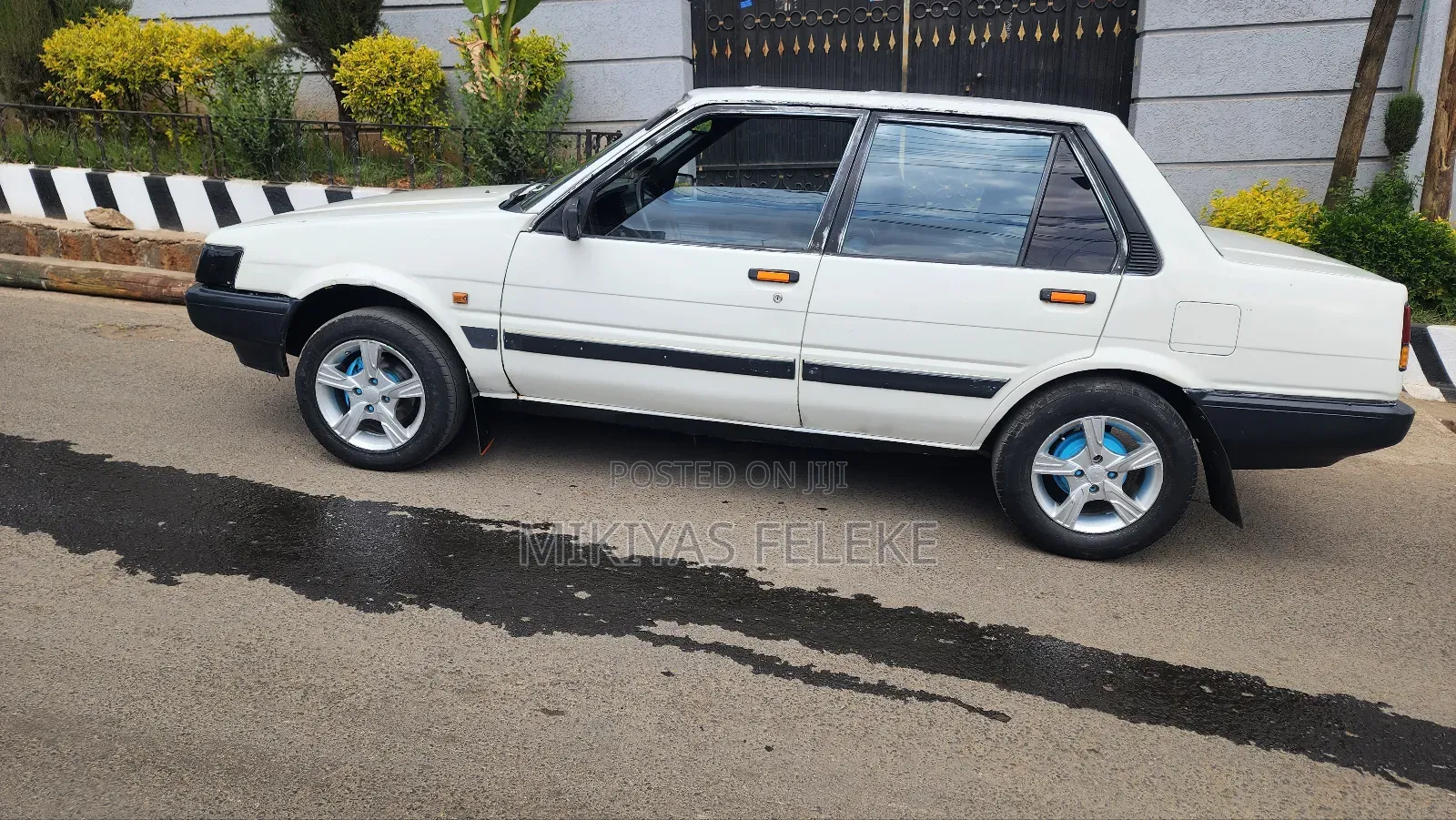 Toyota Corolla 1986 White