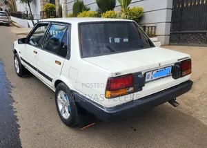 Toyota Corolla 1986 White