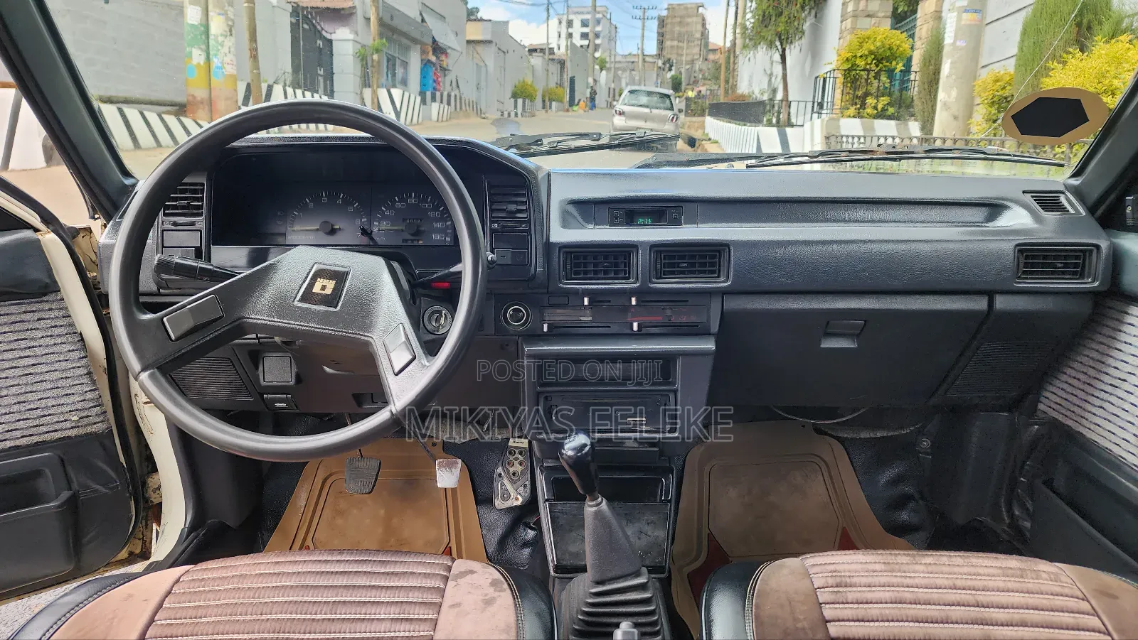 Toyota Corolla 1986 White