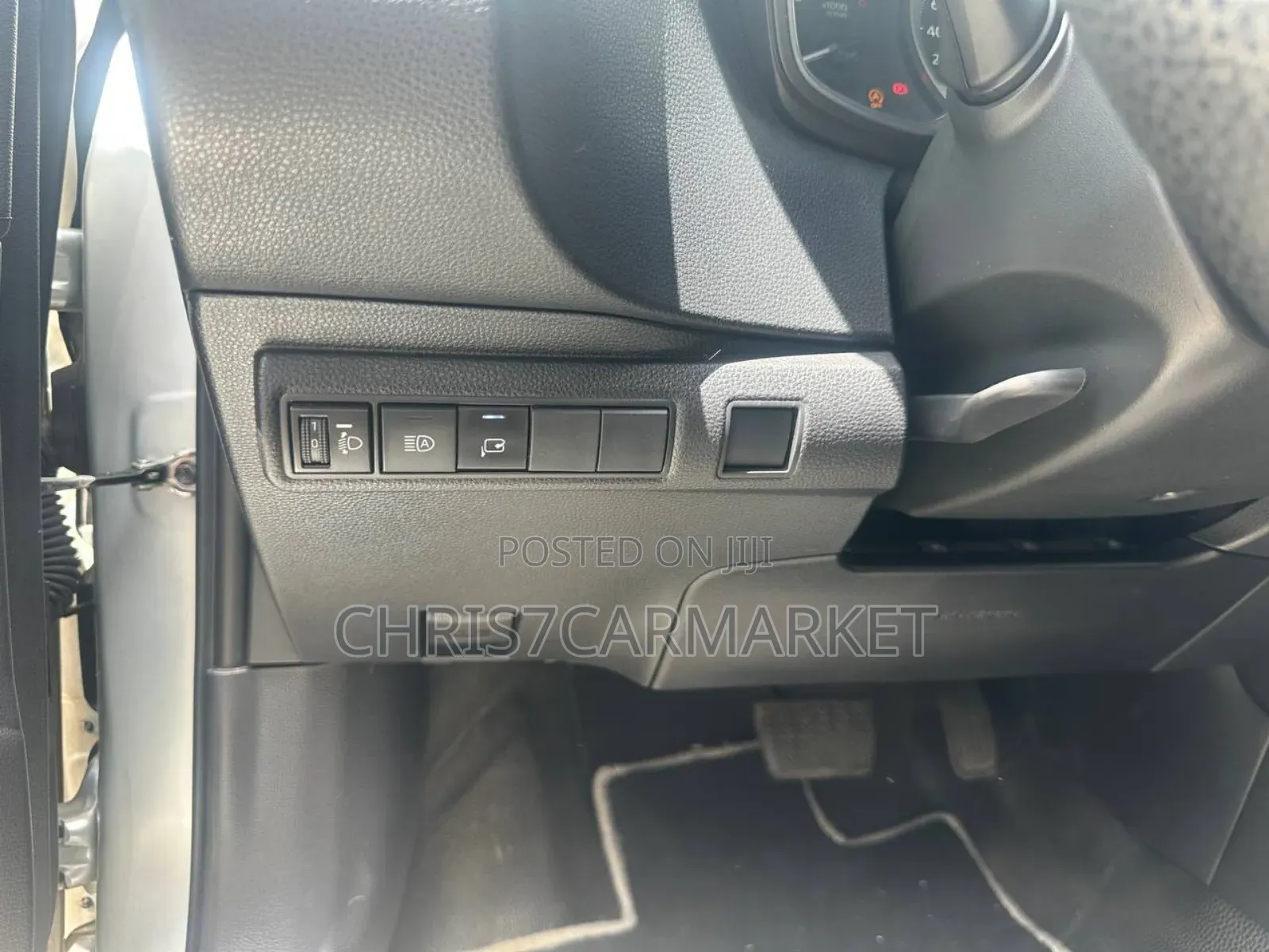 Toyota Corolla L 2022 Silver