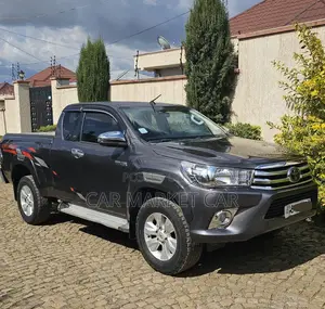 Toyota Hilux Revo Double Cab Deisel 2.4 AWD 2019 Gray
