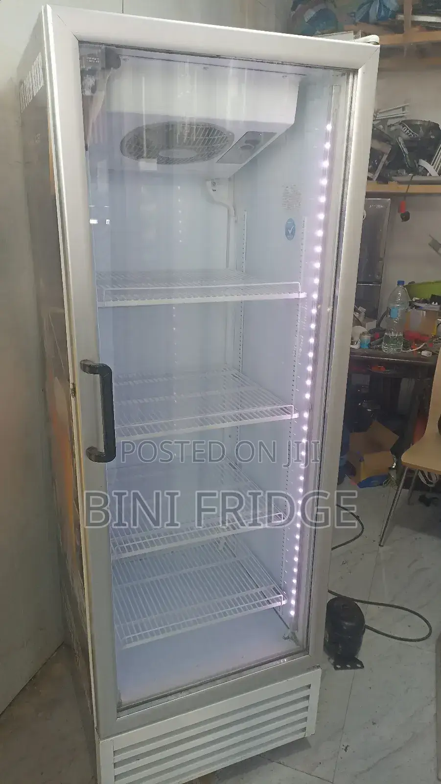 Good Condition Commercial Display Fridge