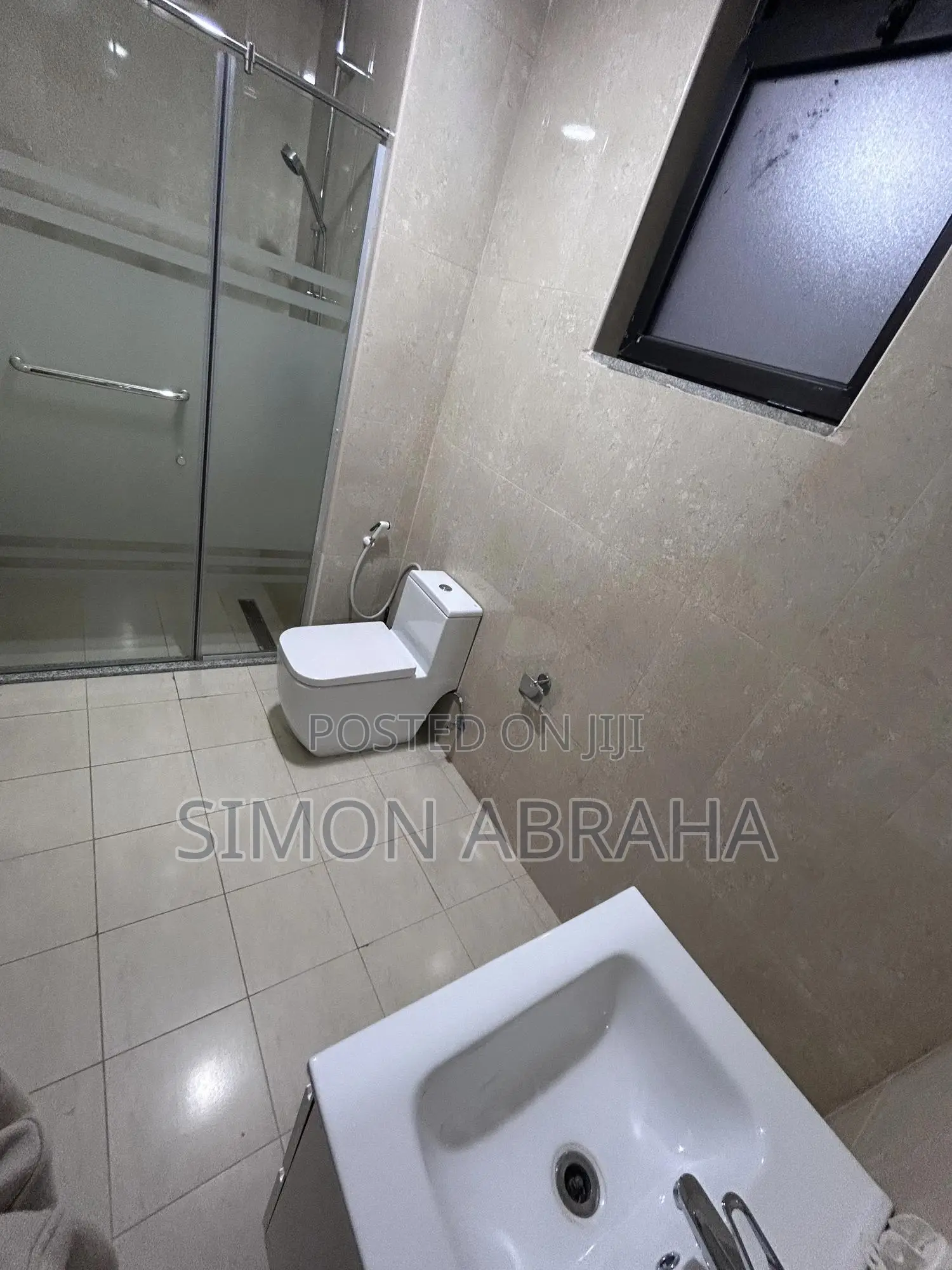 Furnished 3bdrm Apartment in Omtha, Bole for rent
