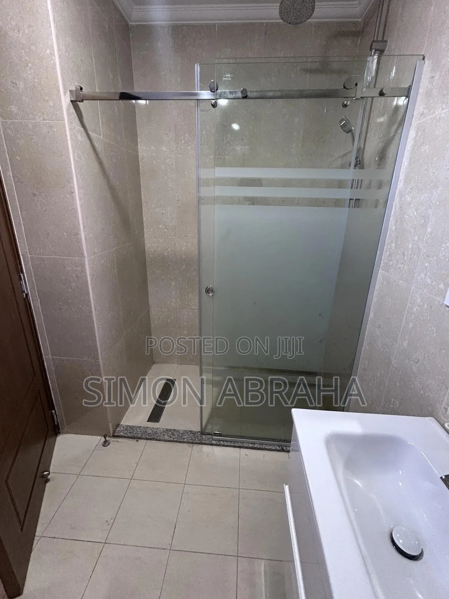 Furnished 3bdrm Apartment in Omtha, Bole for rent