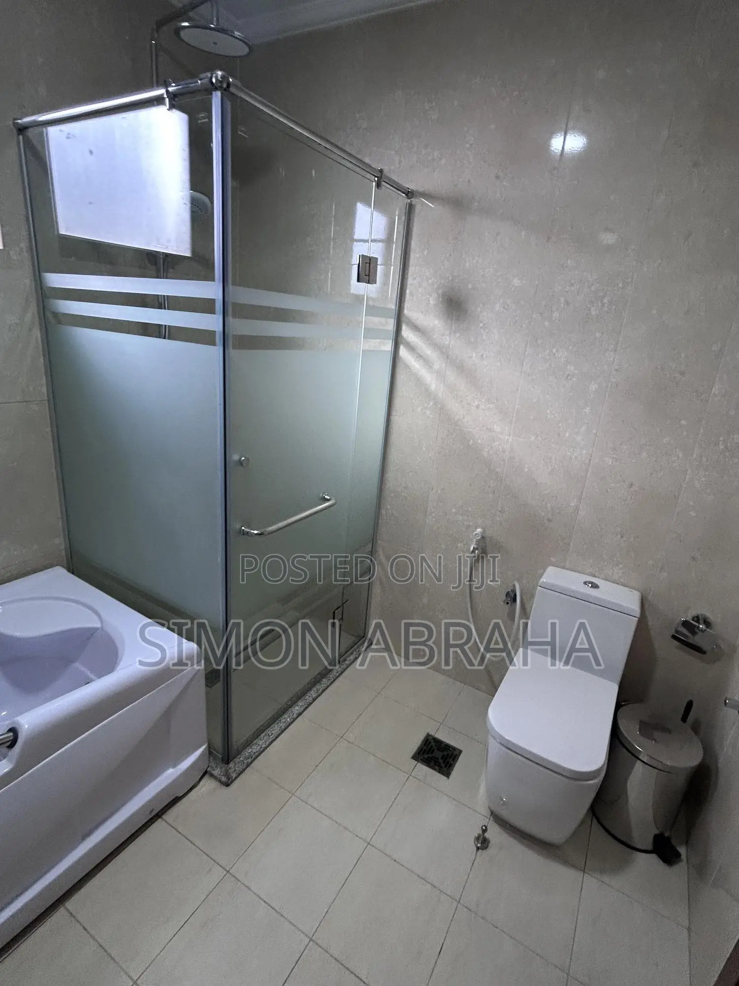 Furnished 3bdrm Apartment in Omtha, Bole for rent