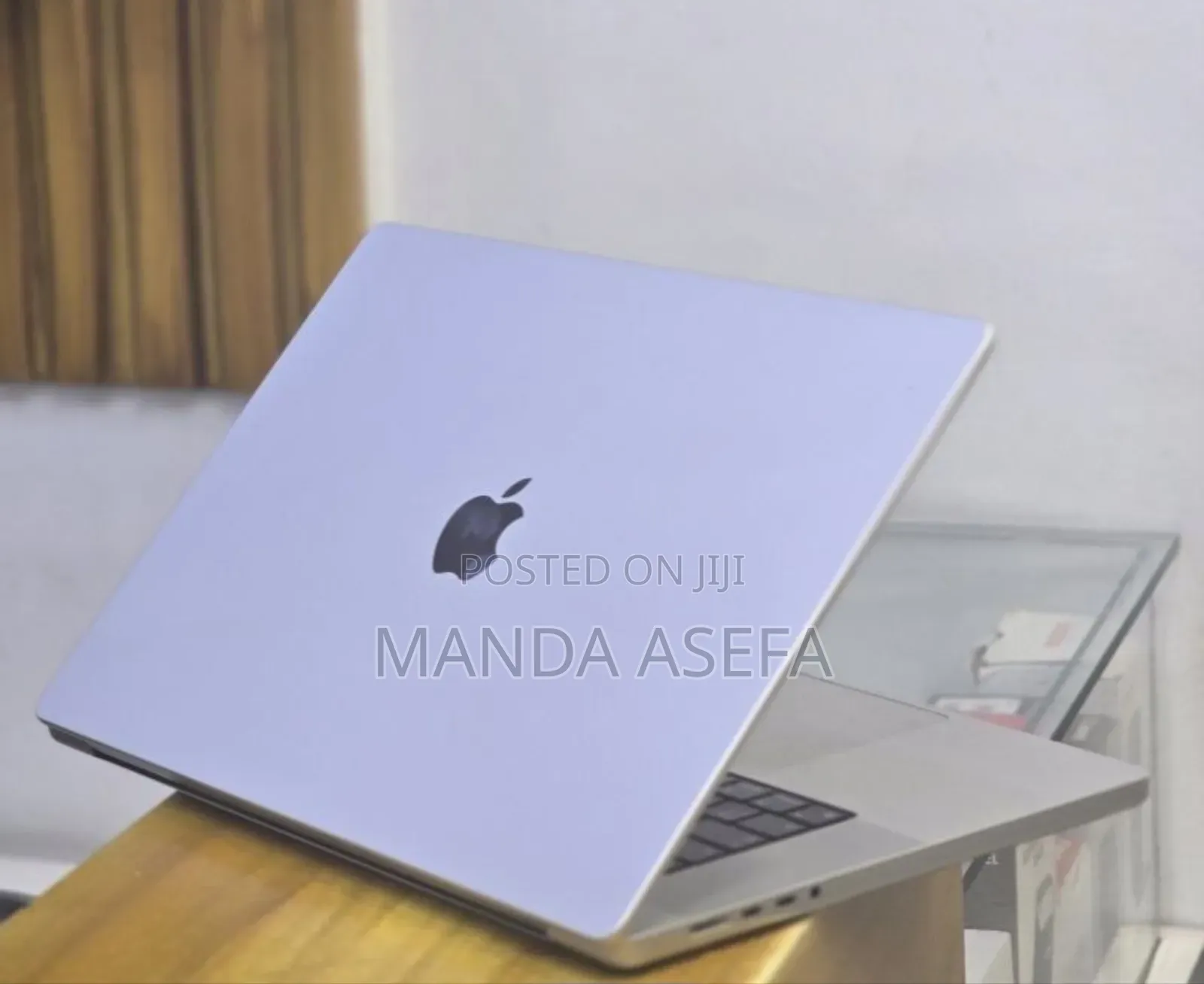 New Laptop Apple MacBook Pro M1 32GB Apple M1 Pro SSD 512GB
