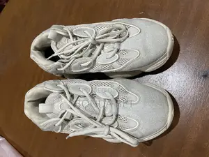 Torshen Adidas Yeezy 500 Sneakers